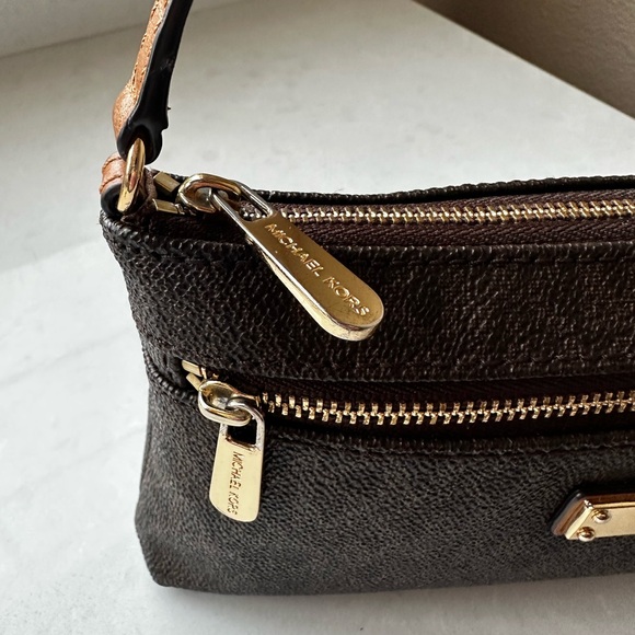 Michael Kors brown signature mini bag - Picture 4 of 5